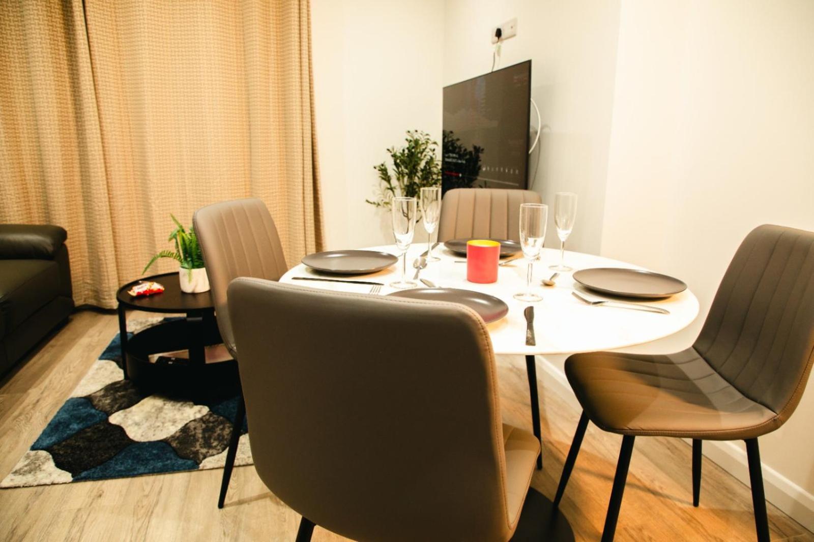 Apartment Centre Luxury
